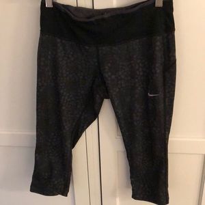 Nike dry fit crop pants